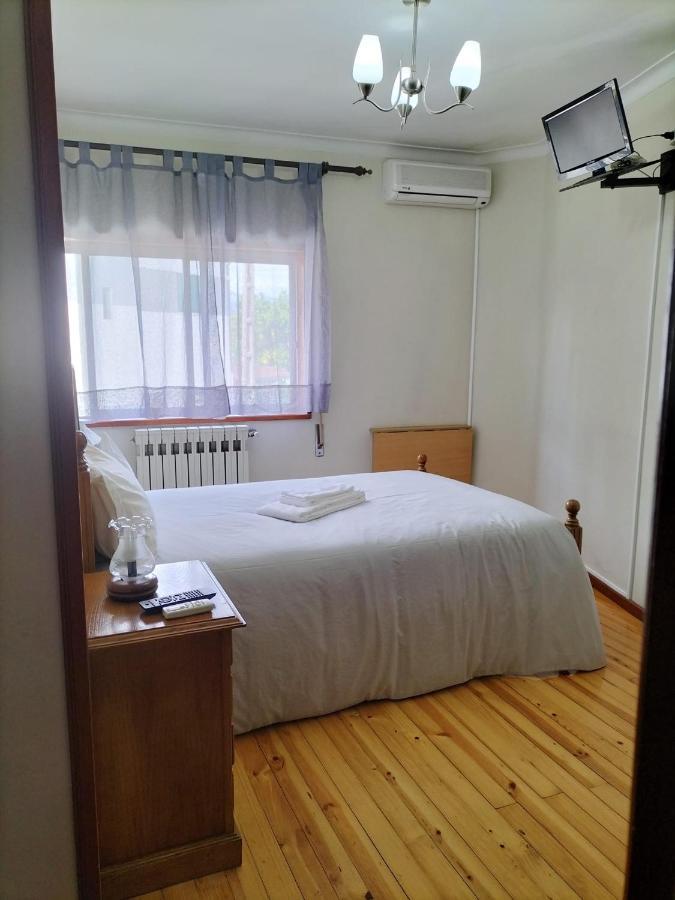 مبيت وإفطار بونتي دي ليما Anoitecer Itinerante Al - Antiga Residencial O Garfo المظهر الخارجي الصورة